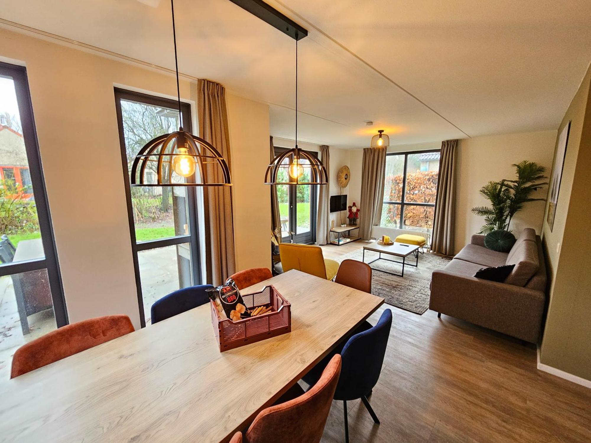 New 3 Bedroom House 7 People Ewijk
